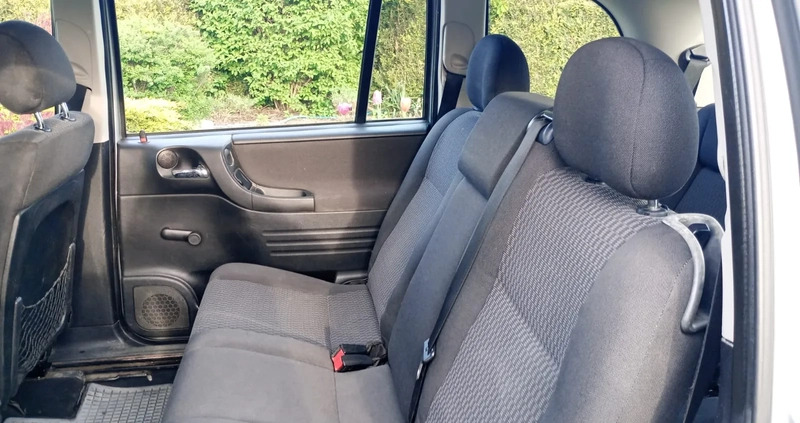 Opel Zafira cena 6900 przebieg: 233350, rok produkcji 2004 z Zduny małe 46
